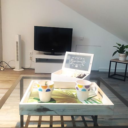 Suite Mansardee Independante, 25Min Lyon-Villefranche Chazay-d'Azergues Exterior photo